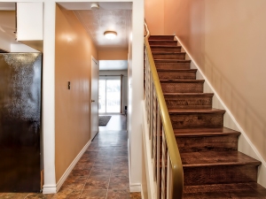 185-thaler-avenue-super-cute-kitchener-condo-entrance-stairs
