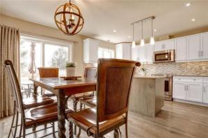 guelph east end luxury executive townhome 66 eastview dining image