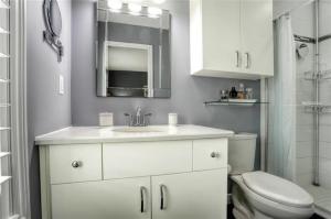 guelph east end luxury executive townhome 66 eastview ensuite image